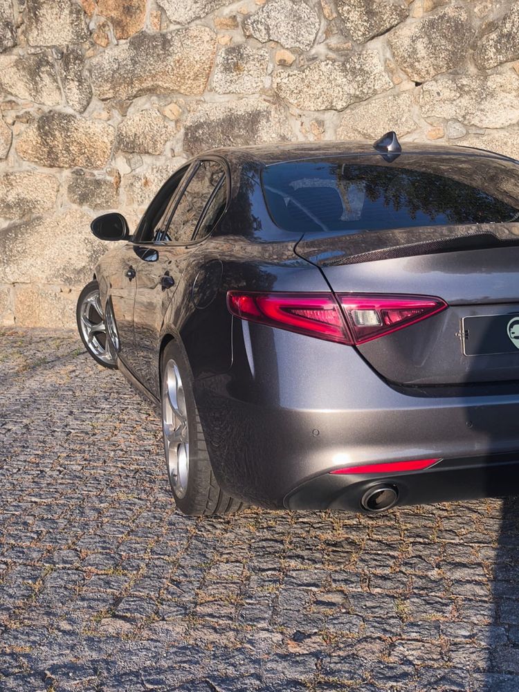 Alfa Romeo Giulia 2.2 AT8