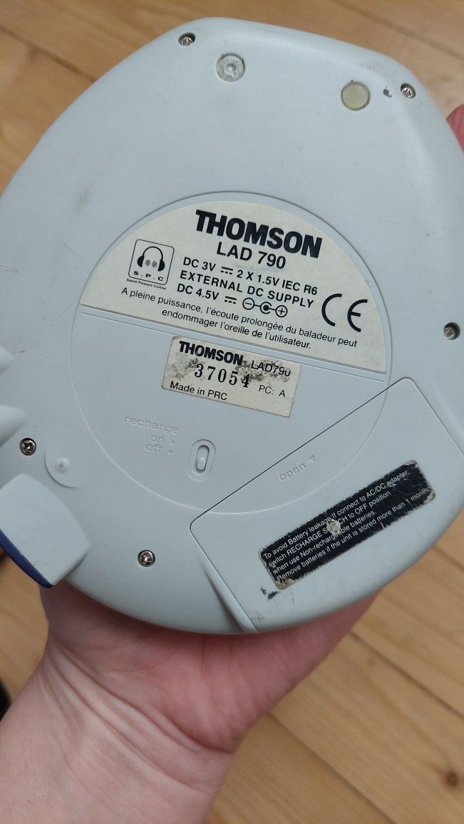 Discman thomson uszkodzony