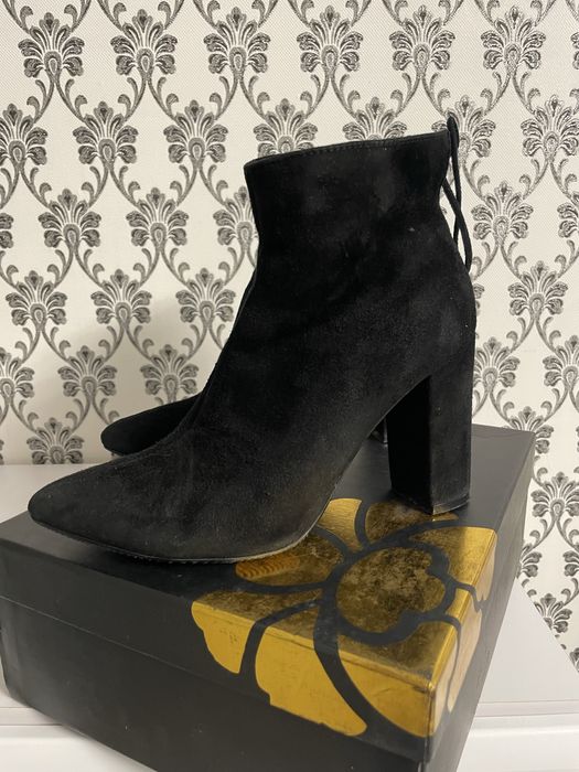 Ботінки жіночі