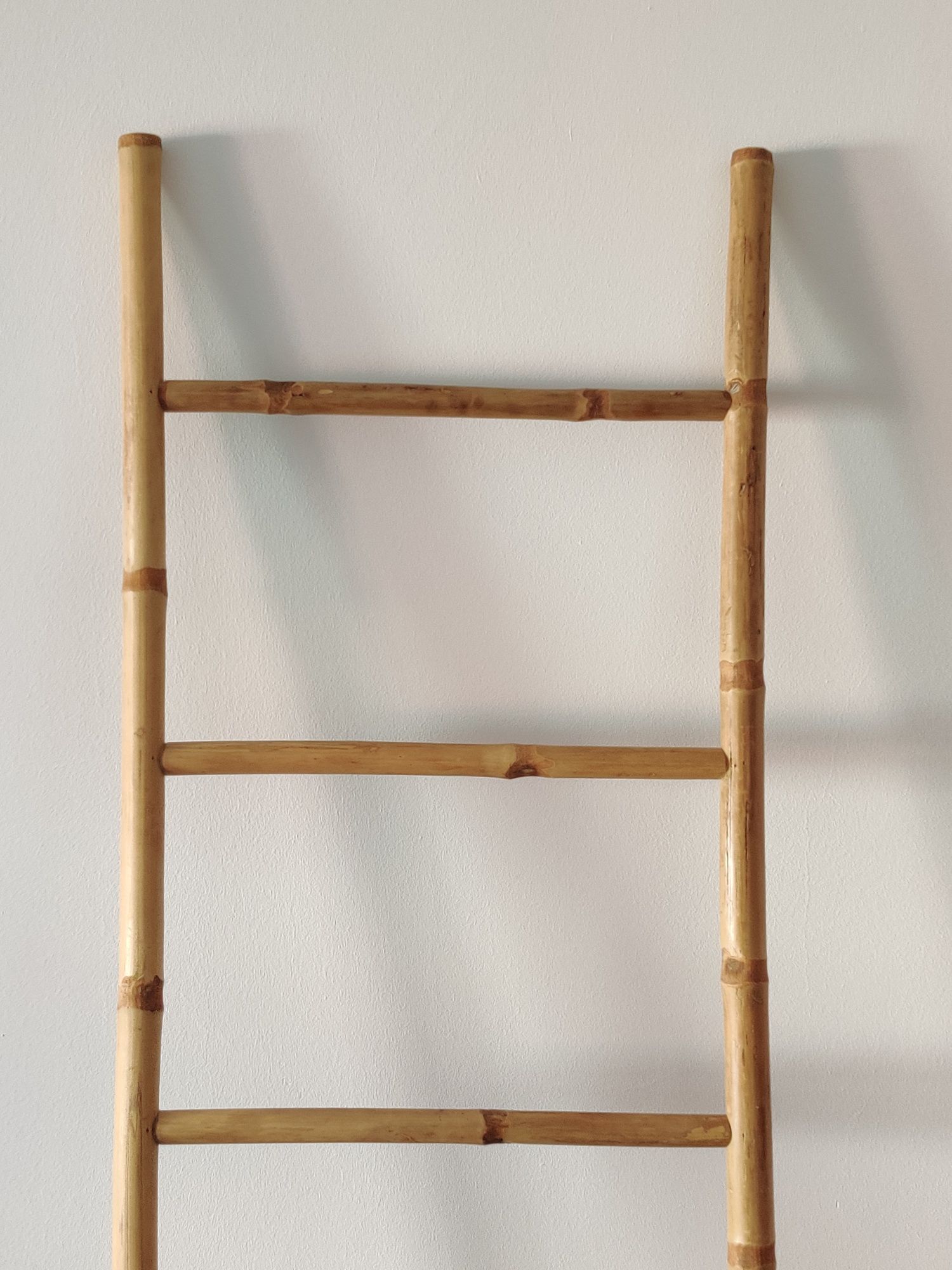 Escada de bambu nova