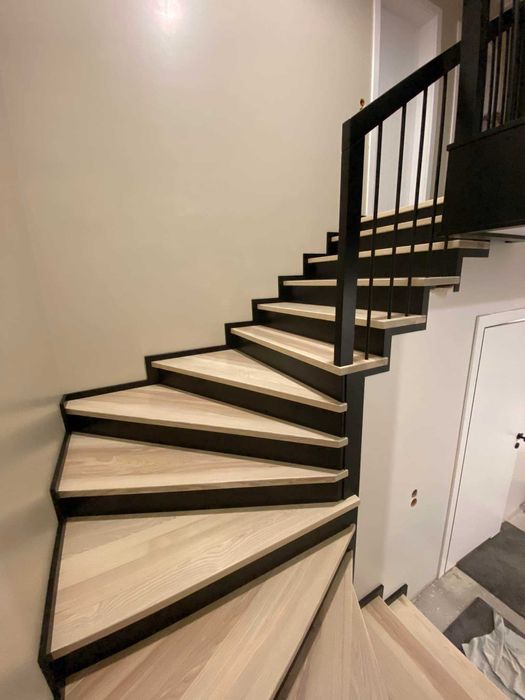 SCHODY drewniane samonośne i na beton RUDA ŚLĄSKA