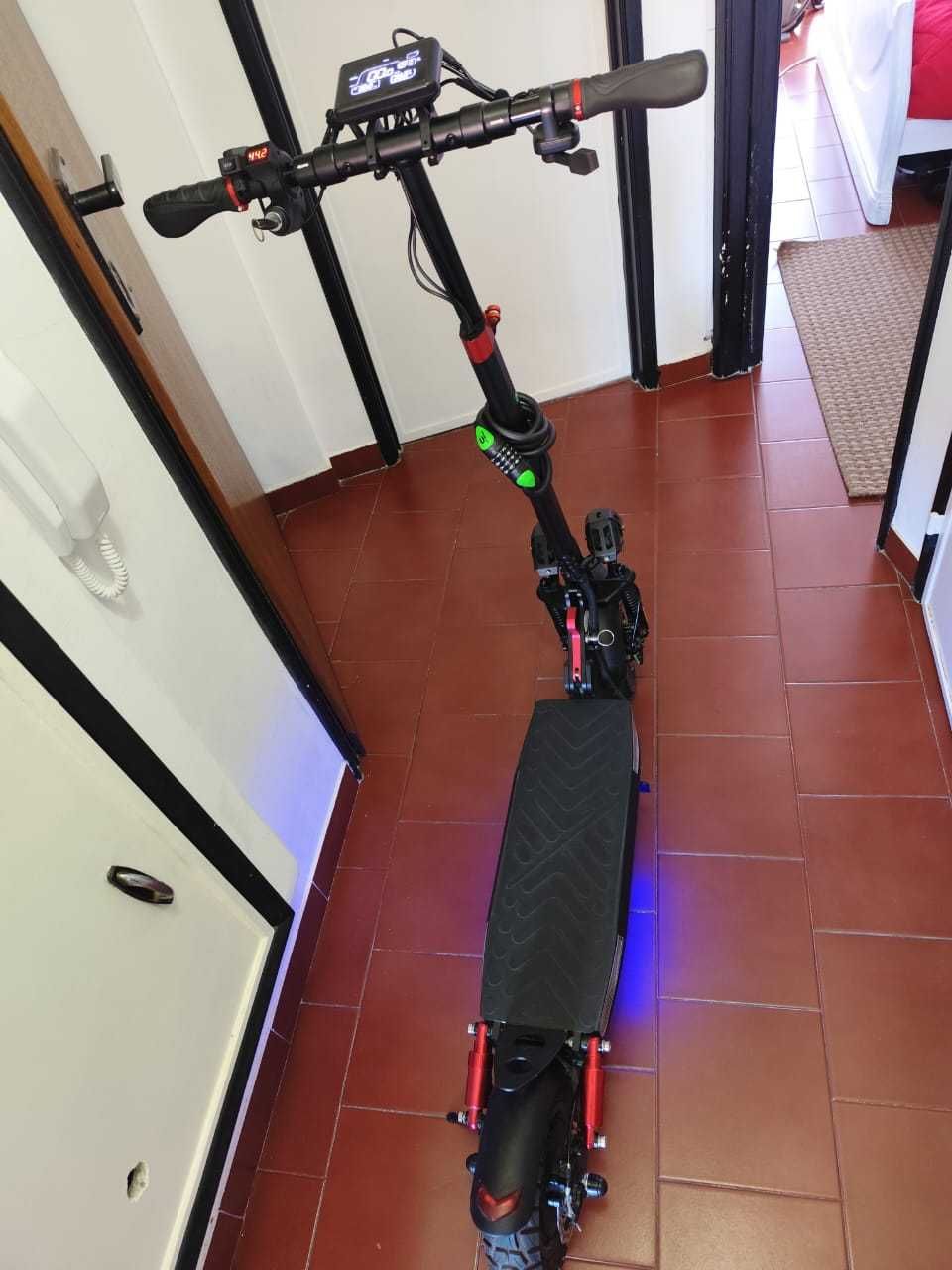 Scooter Impecável – Pouquíssimo Uso!