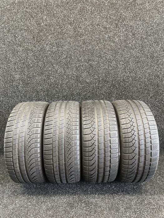 Продам Б/У шини Pirelli 255/35R20 P Zero Winter