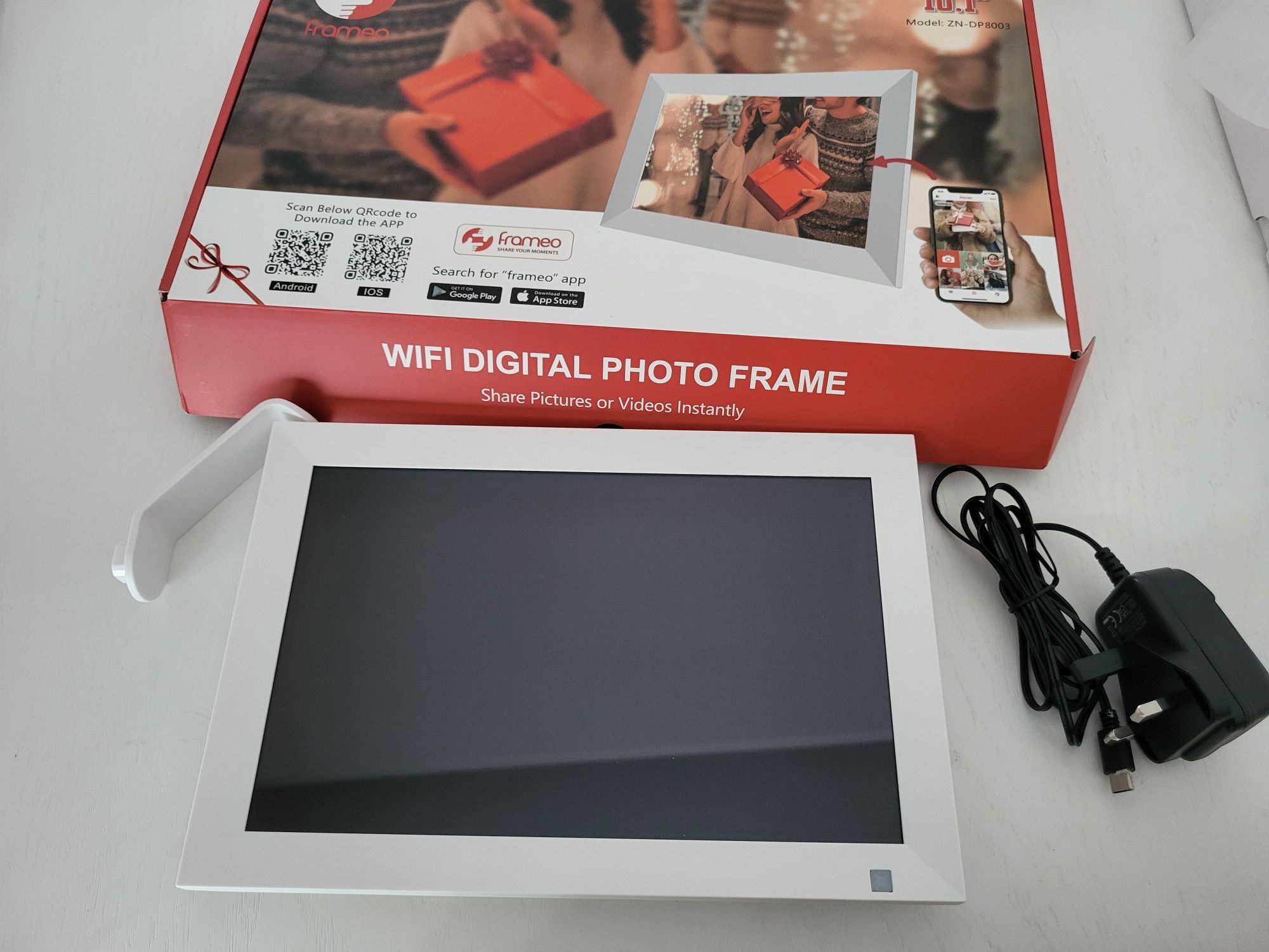 Cyfrowa ramka na zdjęcia WiFi Frameo 10,1" biała