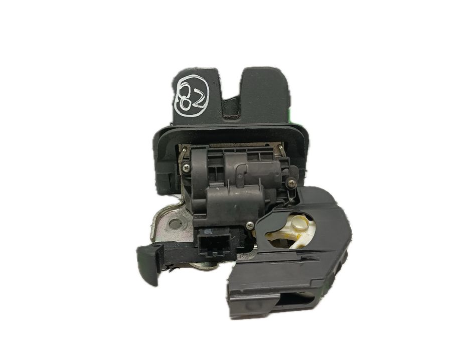 Fechadura / fecho da mala AUDI A3 (8P1)