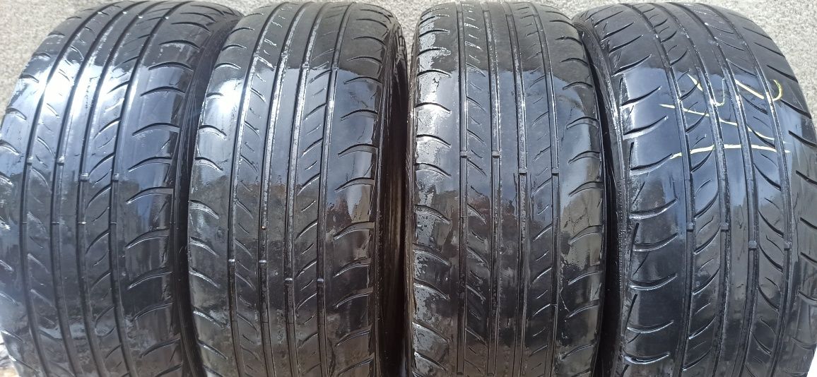 Продам резину 4 колеса 225/60 R16 Rosav и одно колесо Continintal  195