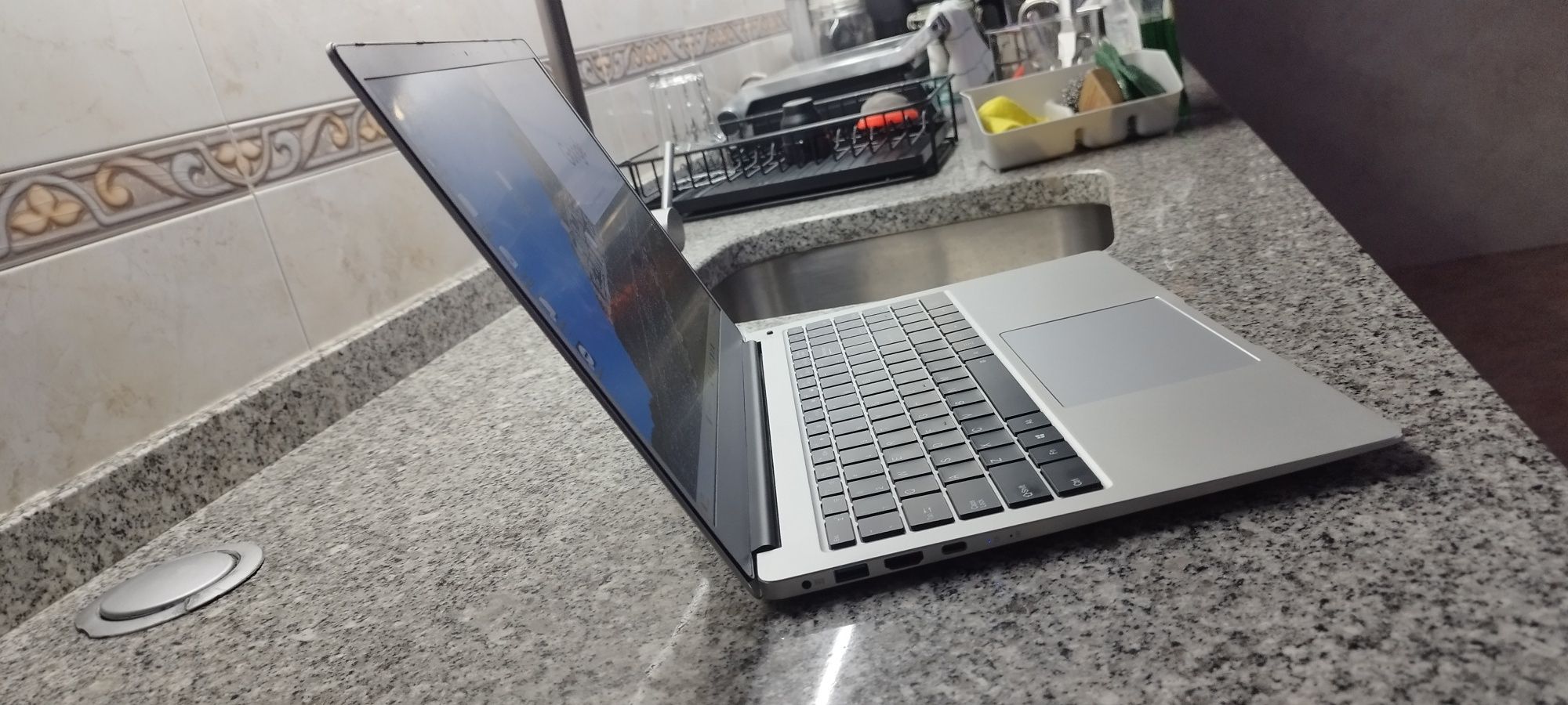 Pc portatil Intel cor I7  16g Ram  512g SSD