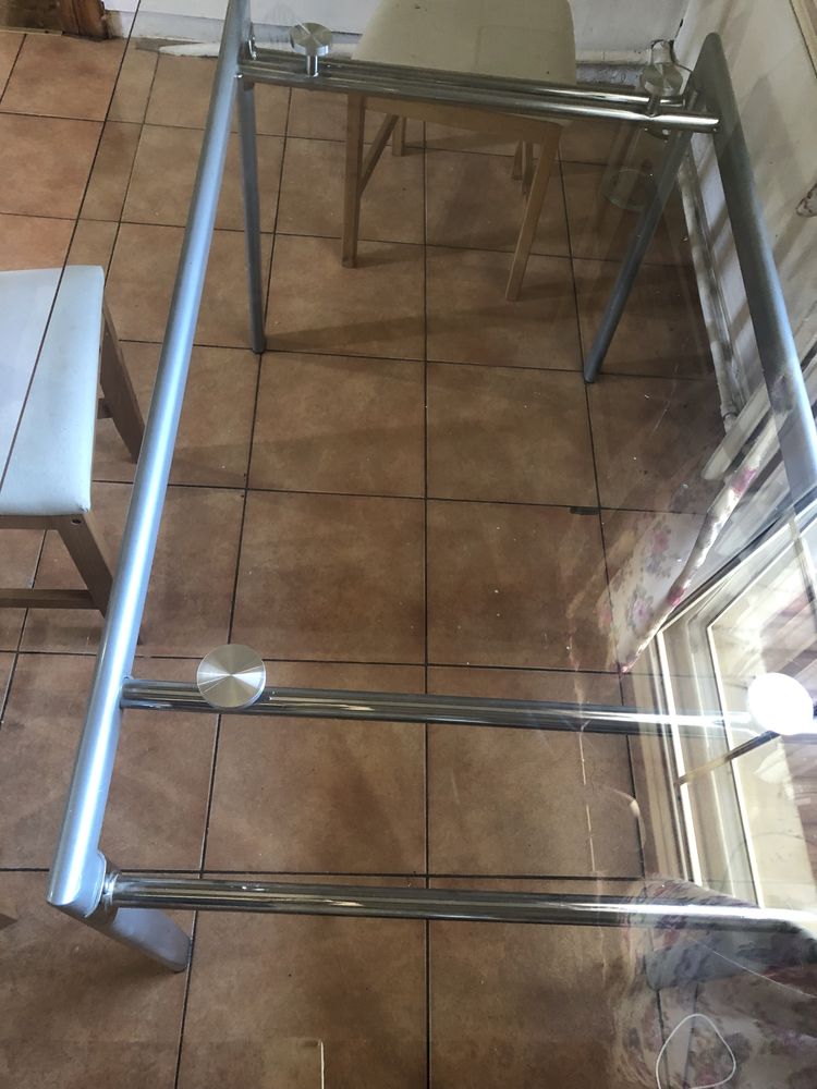 Szklany stol 160/90 metalowe nogi