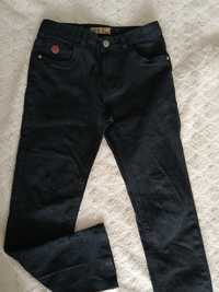 Czarne eleganckie jeansy chlopiece spodnie 146/152