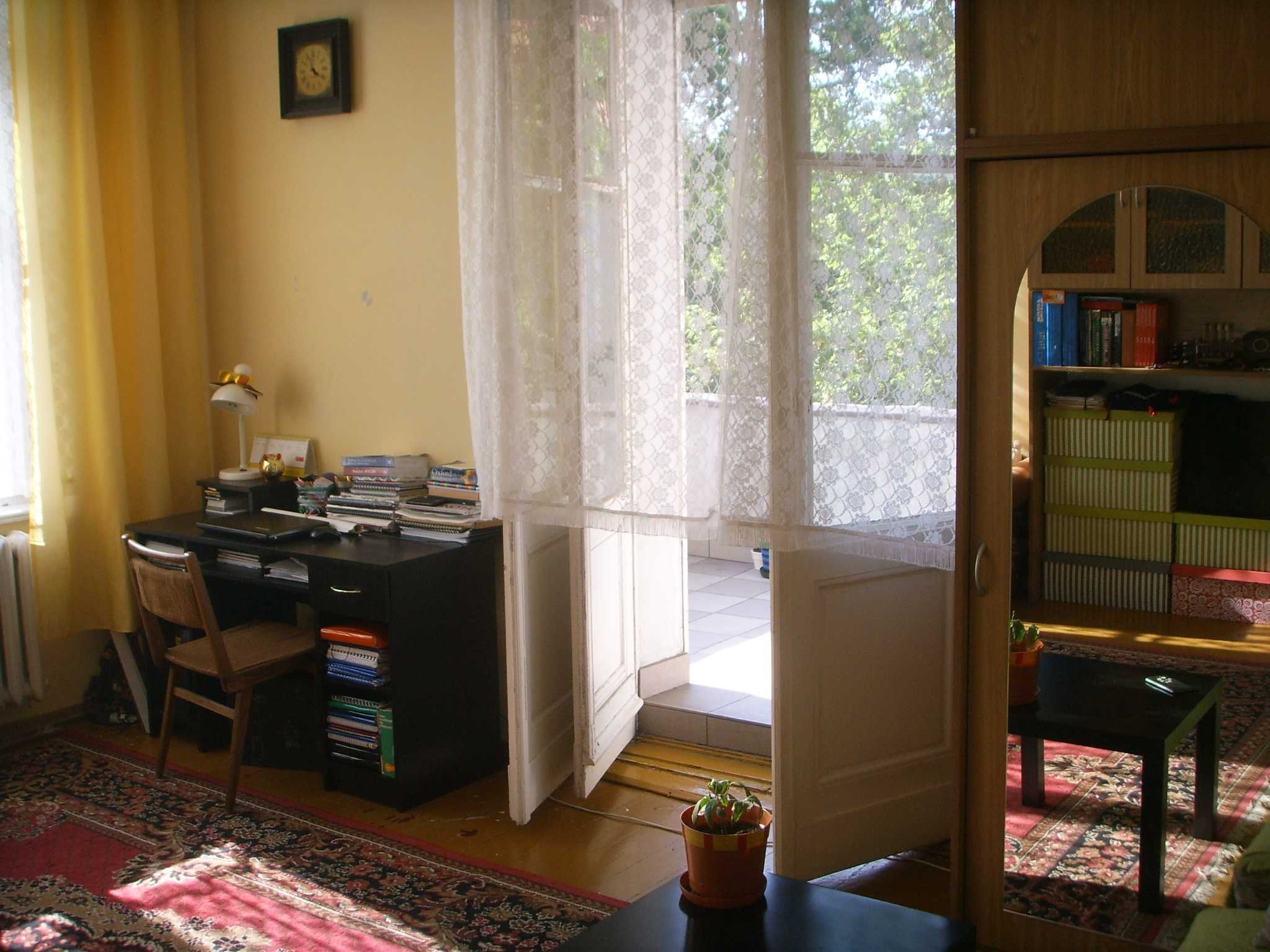 Ładny pokój 25m2 +balkon 10m2 dla 1-2 osób, 1 piętro, Al. Ossolińskich
