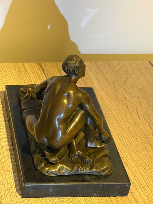 Фигура Скульптура Эротика Бронза мужчина и женщина в любви Подпись