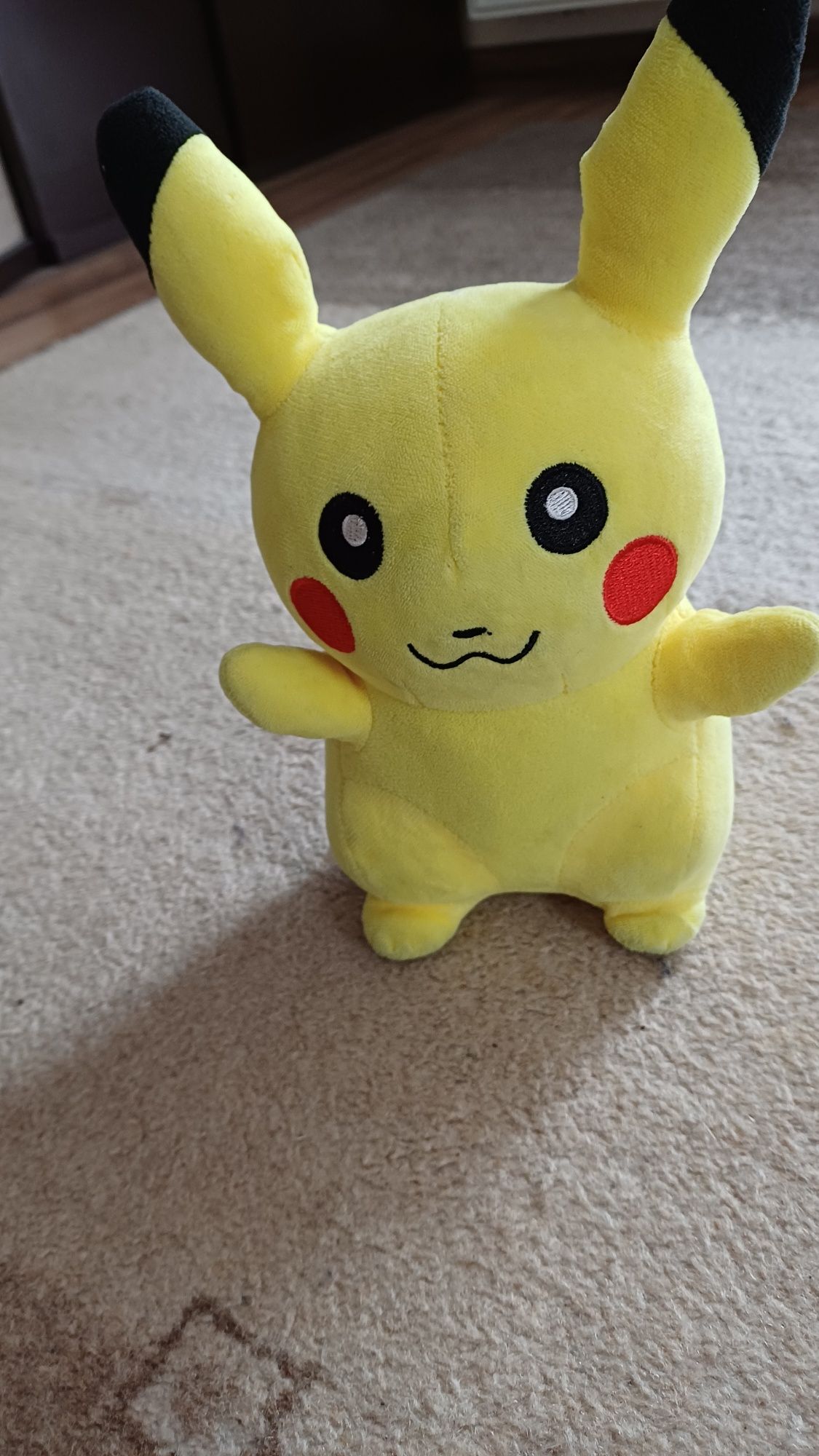 Pluszak Pokemon Pikachu 24 cm
