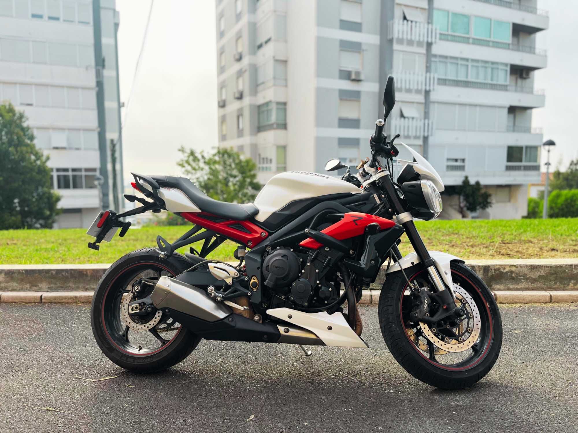 Triumph Street Triple 675 R
