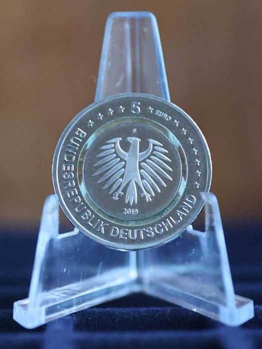 Alemanha - Moeda 5 € Trimetálica - Clima Temperado (Mint "F"-Estugarda