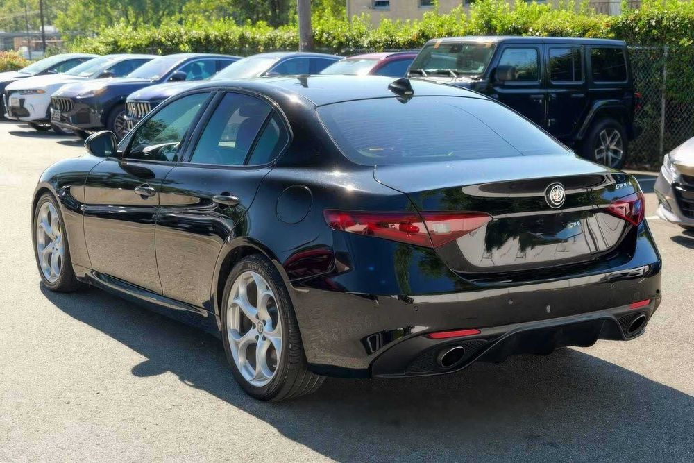 Alfa Romeo Giulia Ti Sport      2019