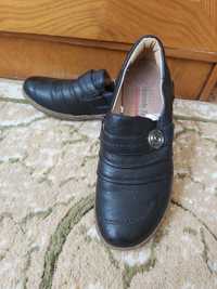 Продам женские кожаные туфли р 37 в подарок туфли