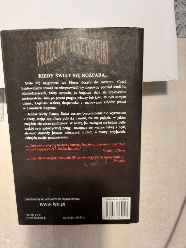 Książka Elizabeth Moon - Przeciw Wszystkim  (j.pol)