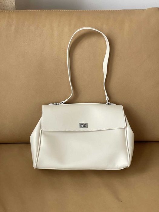 Превосходная женская сумочка