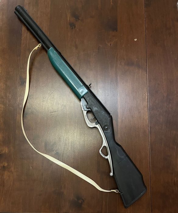 Дитяча рушниця (вінчестер) часів СРСР. Гарний стан. Абсолютно робоча.