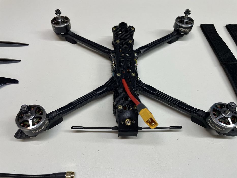 FPV дрон Grinder 7’