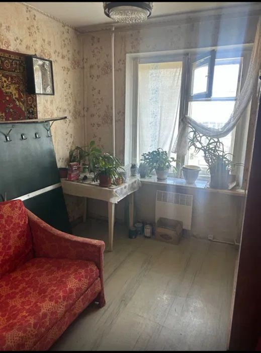 Пропонуємо до продажу трикімнатну квартиру Шкільний