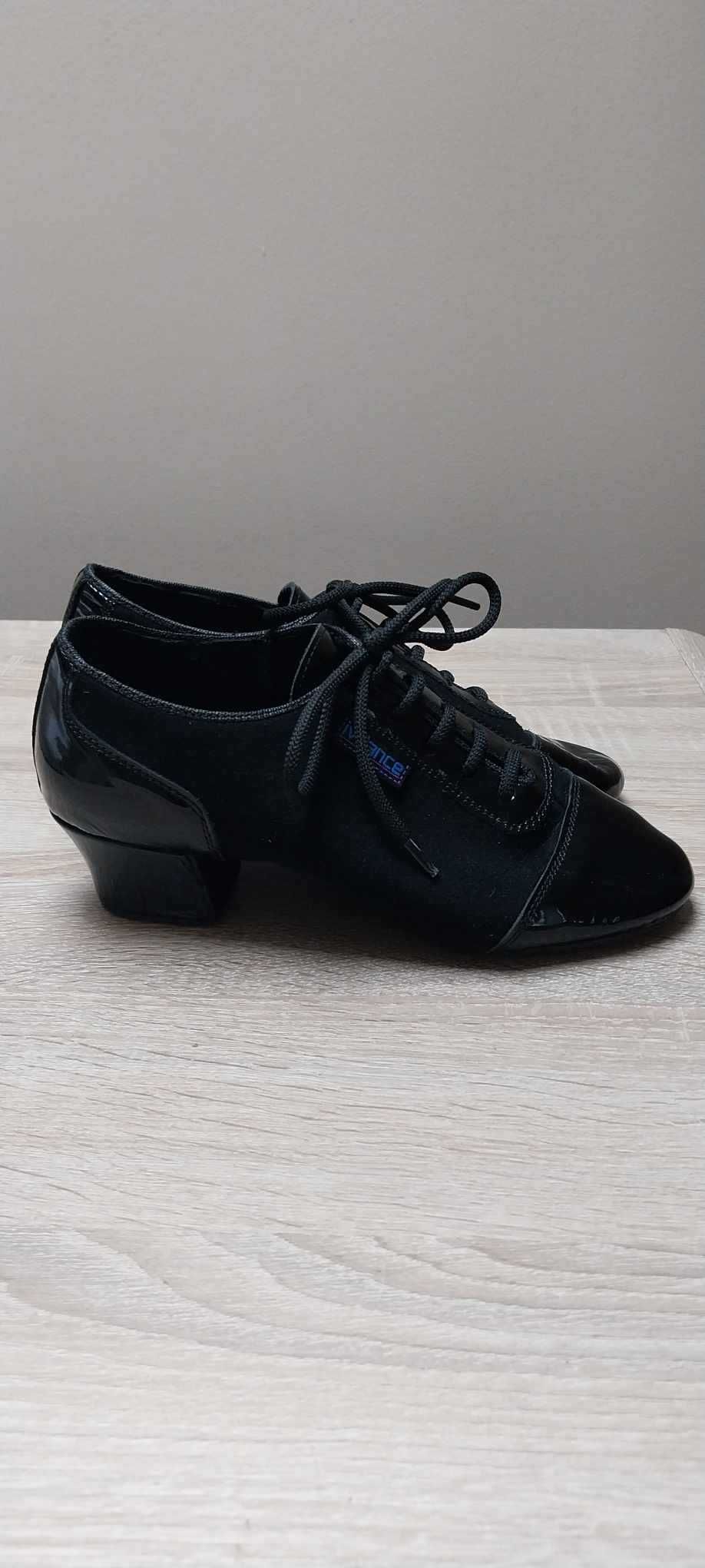 Buty do tańca towarzyskiego dla chłopca, LA, rozmiar 36, STAN IDEALNY