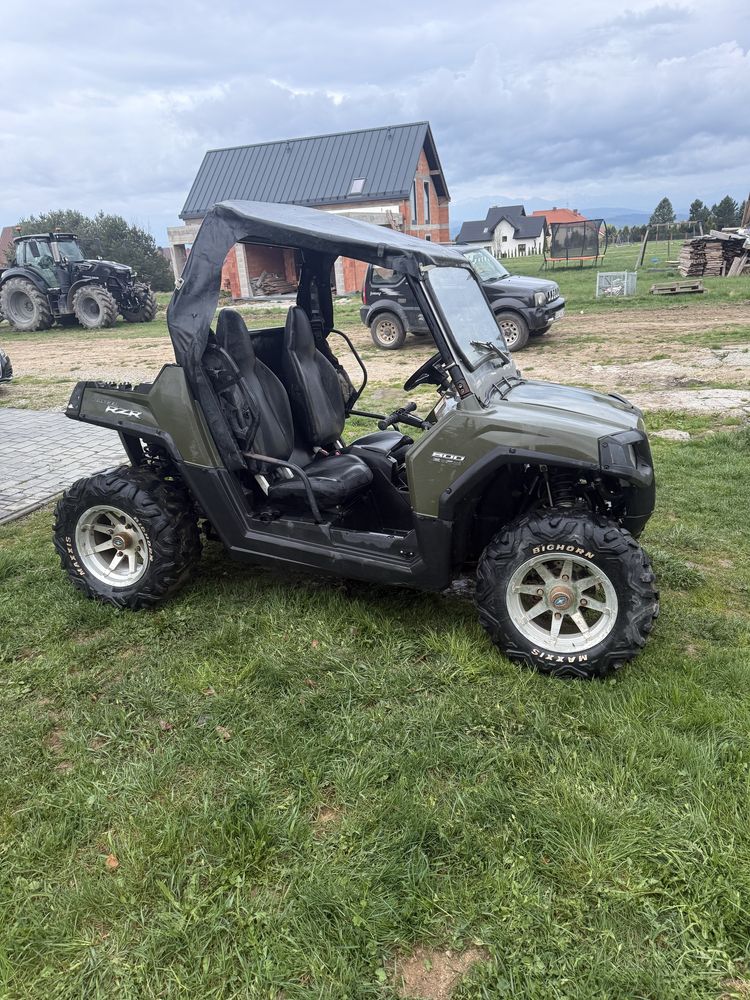 Polaris RZR 800 buggy