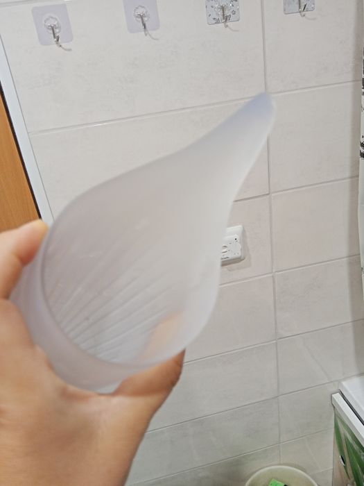 Продаю люстру на 5 плафонів в дуже хорошом