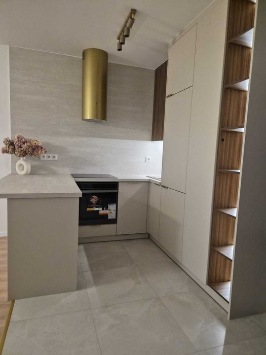 Nowe, nigdy niezamieszkałe mieszkanie  z klimatyzacją i ogrodem.