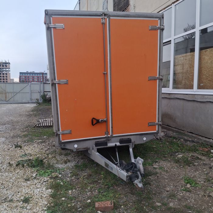 Продам прицеп з гідробортом