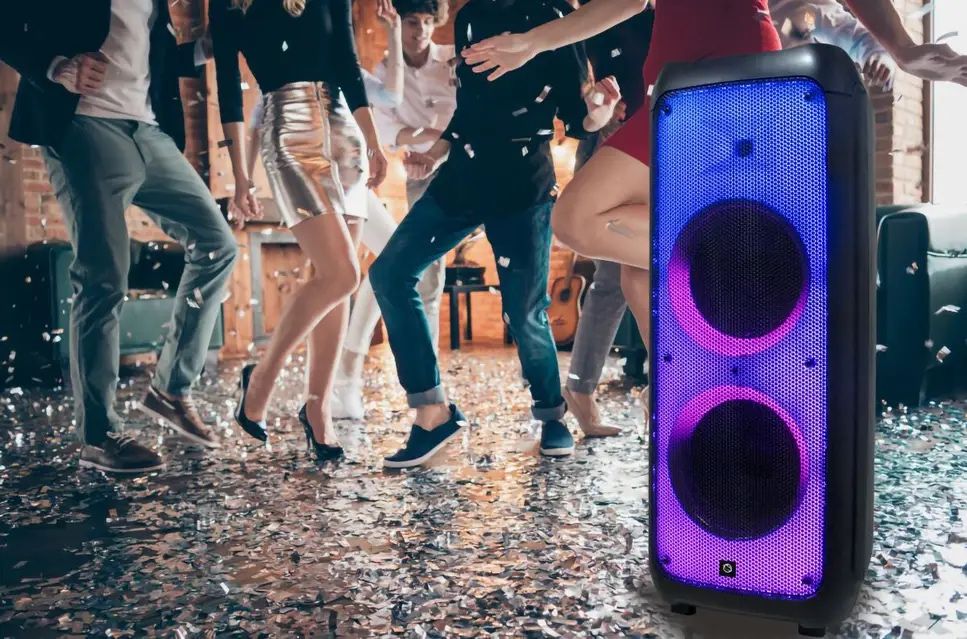 Хіт! Портативна колонка Bluetooth + мікрофон, пульт, підсвітка!Караоке