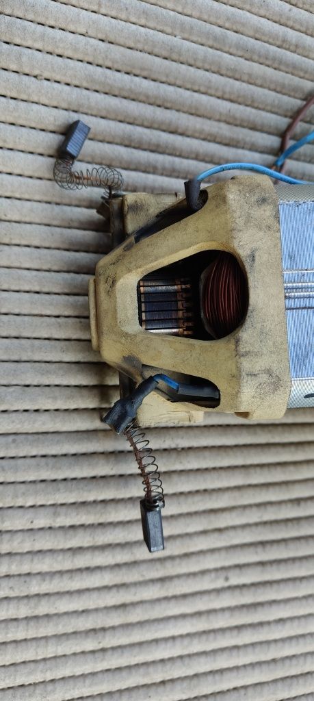 Silnik pilarki elektrycznej