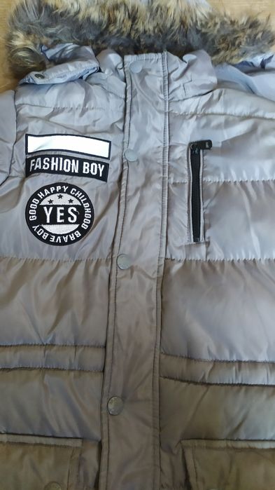 Продам зимову куртку на підлітка 11-12 років