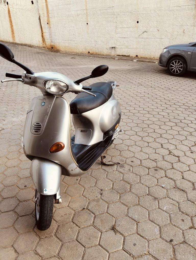 Vespa Piaggo ET2 50cc