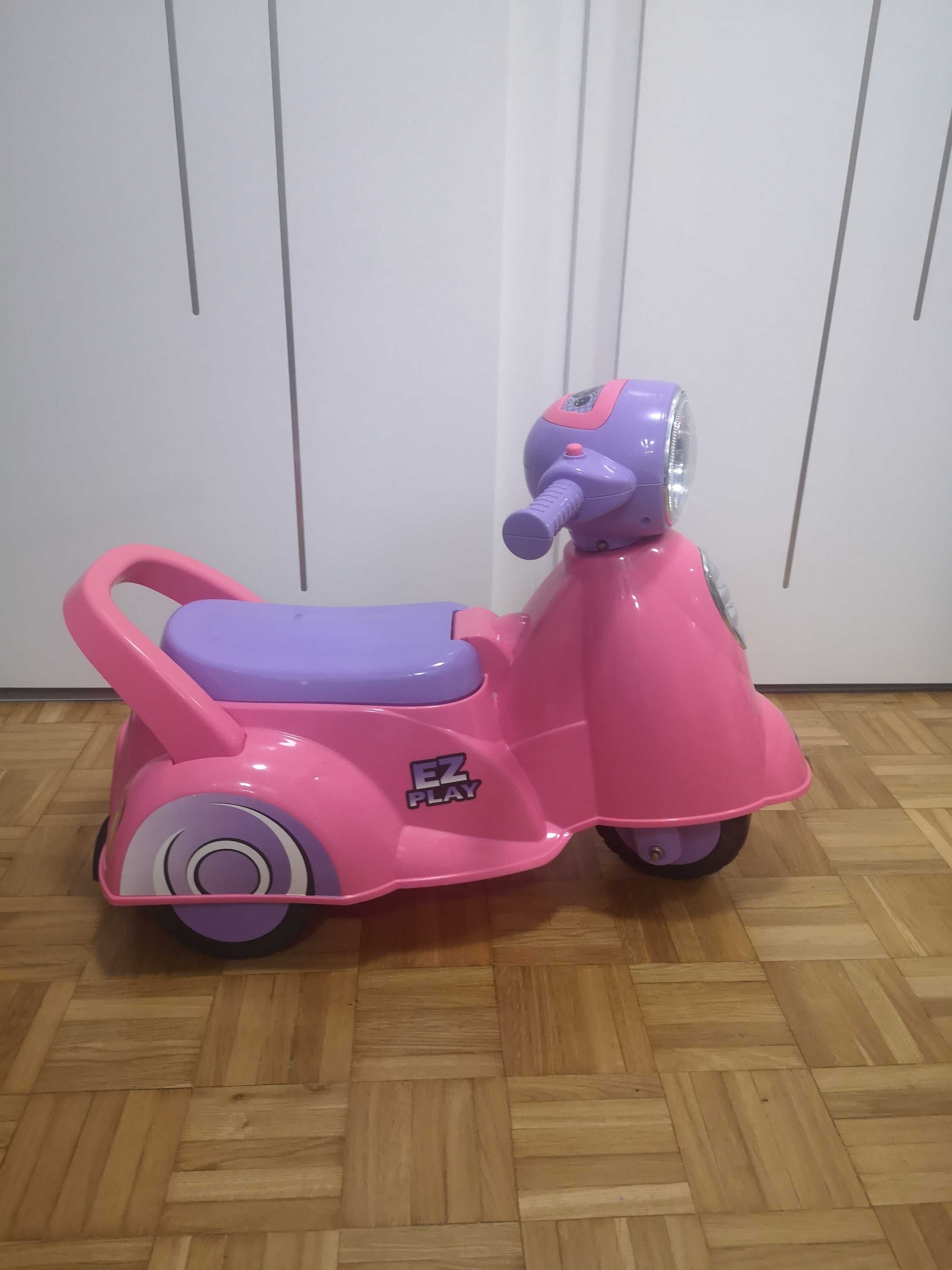 Jeździk skuter dla dziewczynki