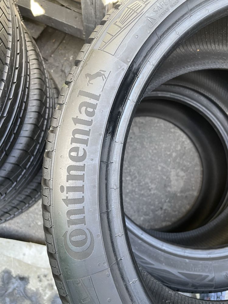 235/40 R18 Continental Allseasoncontact