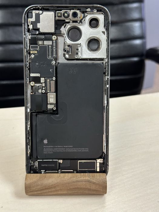 Корпус iphone 14 pro max е sim