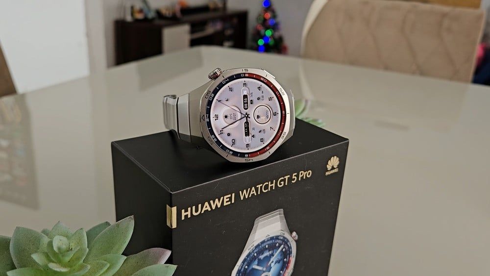 Huawei Watch GT5 Pro Titânio – Semi Novo, com Caixa e Fatura!