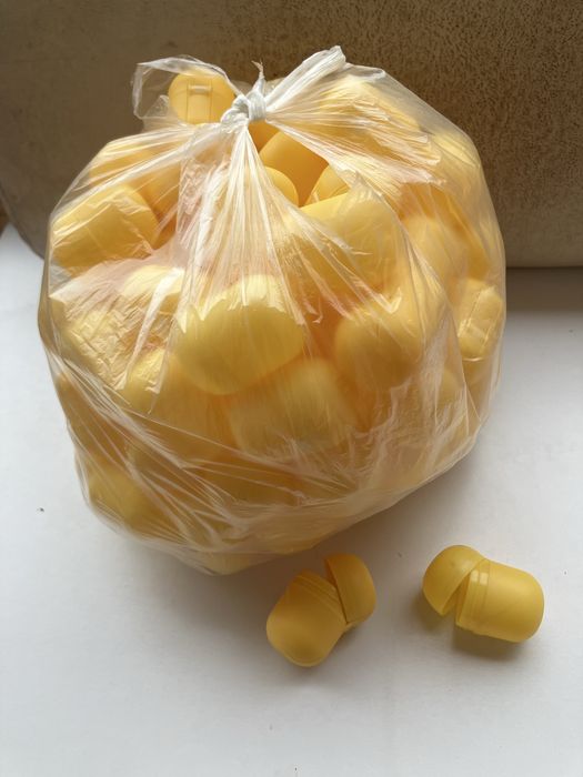 Loteria- puste kapsułki z jajek kinder