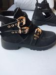 Buty damskie 39 z klamrami