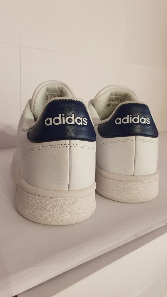 Adidas Advantage nowe buty sportowe białe unisex rozmiar 41