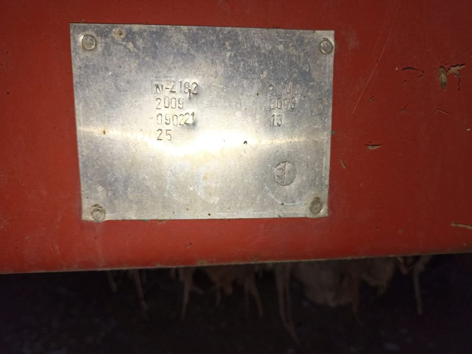 Rozrzutnik obornika Warfama / 6 T z burtami nadstawkami