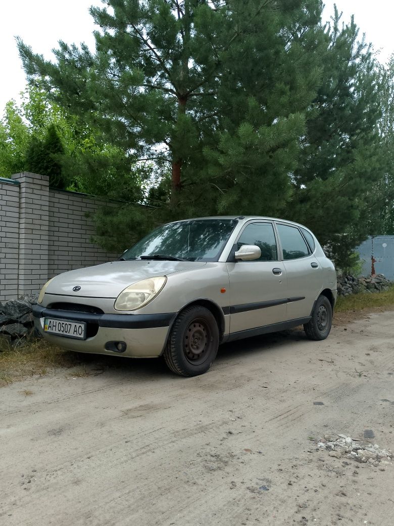 Продам авто Дайхатсу Сіріон