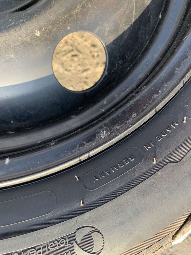 Шини нові 215/55 R16 Michelin  зима, 2024р