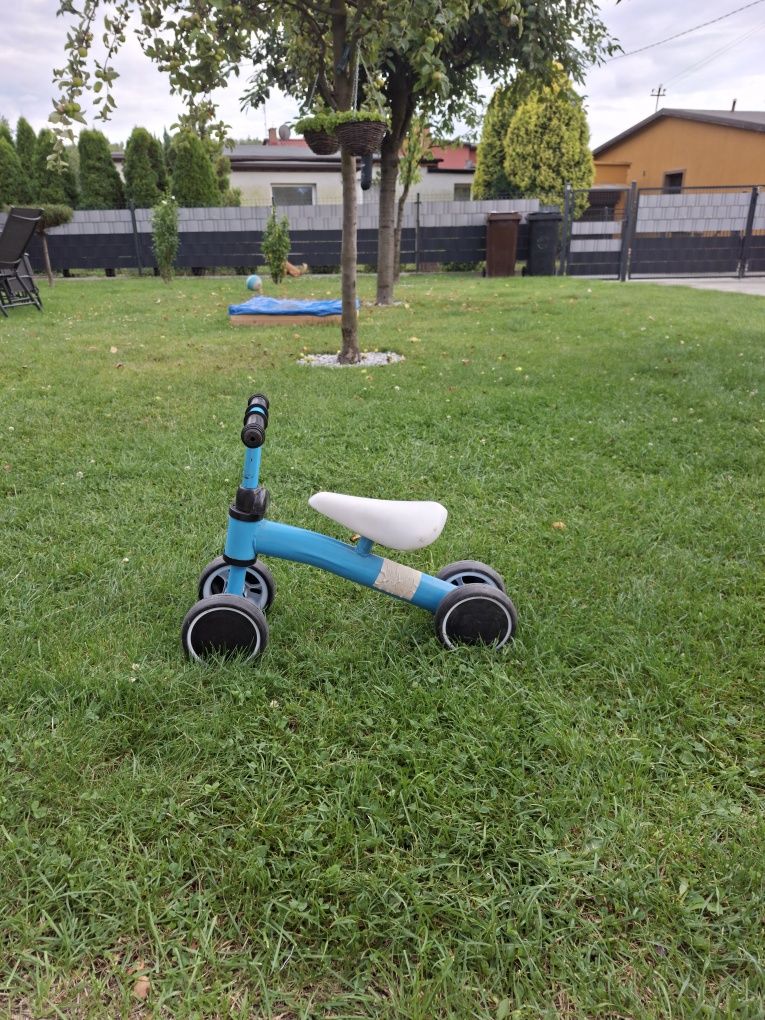 Rowerek dla malucha 1+