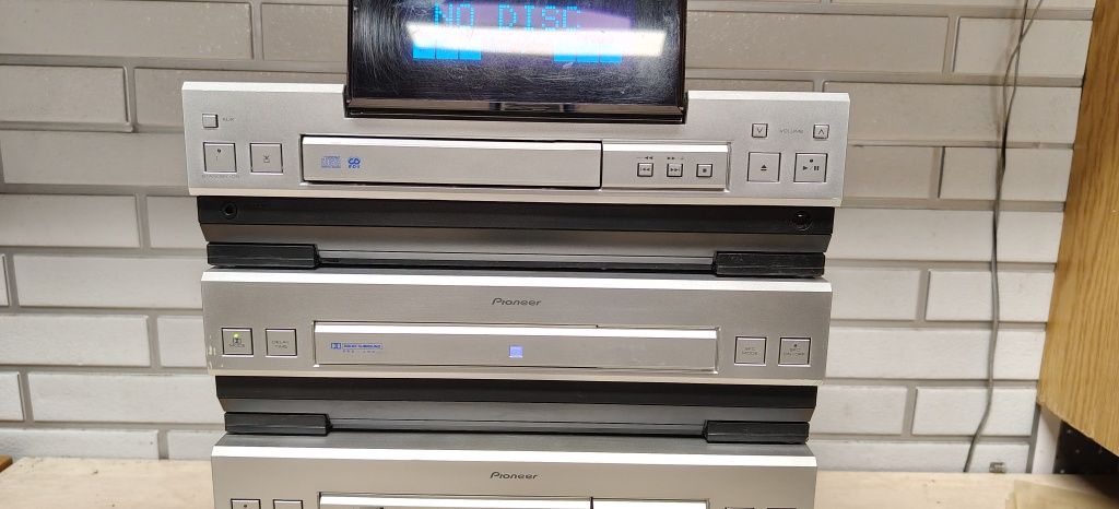Wieża PIONEER seria L5. CD,MD,Tape,wzm. Pilot