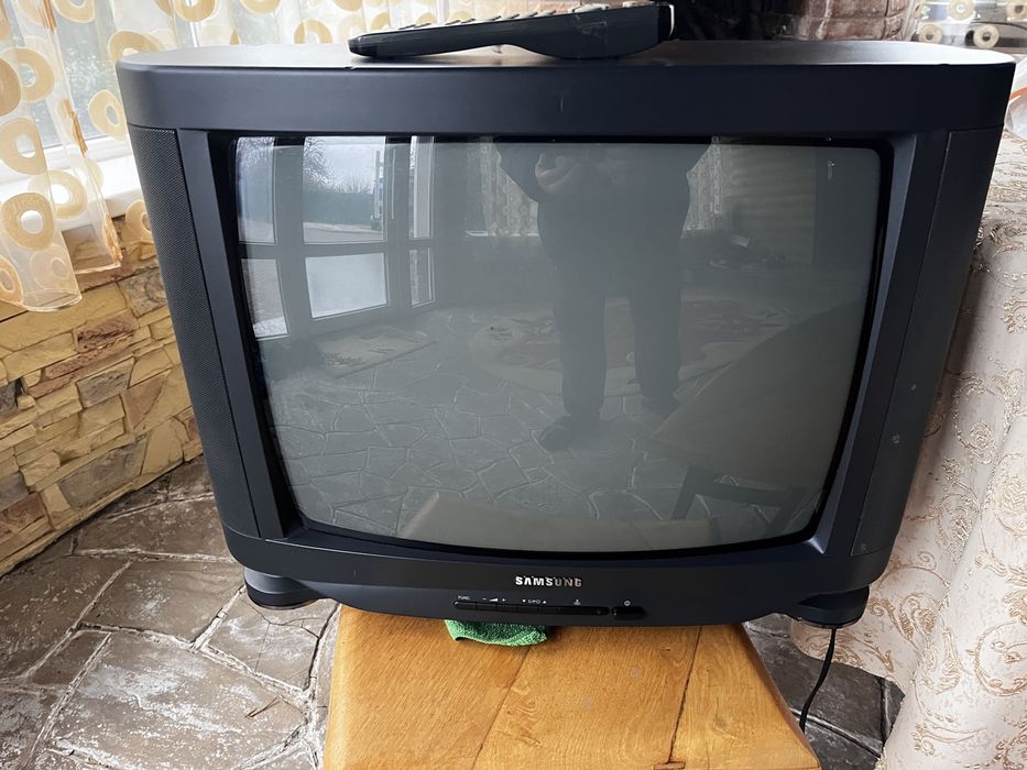Телевізор самсунг ʼ51