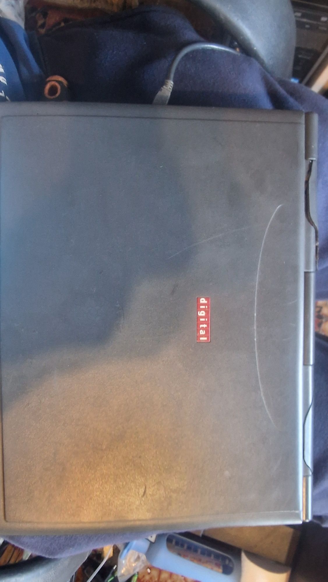 RETRO laptop Digital Hi note VP
