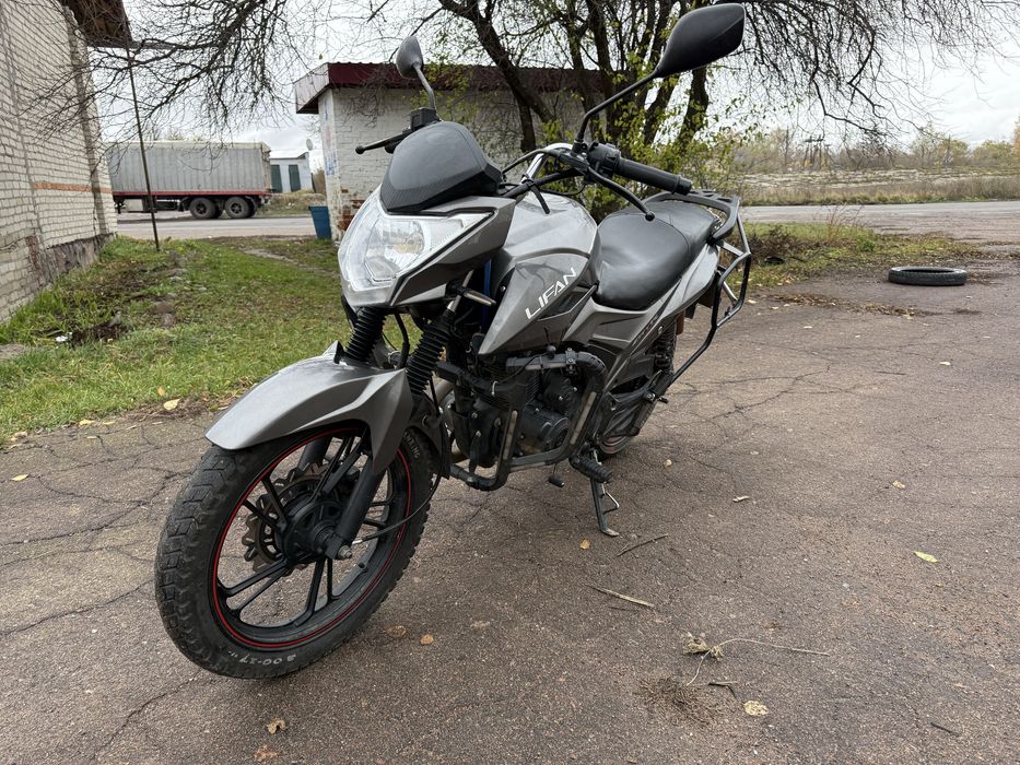 Продам Мотоцилк Lifan CTR200
