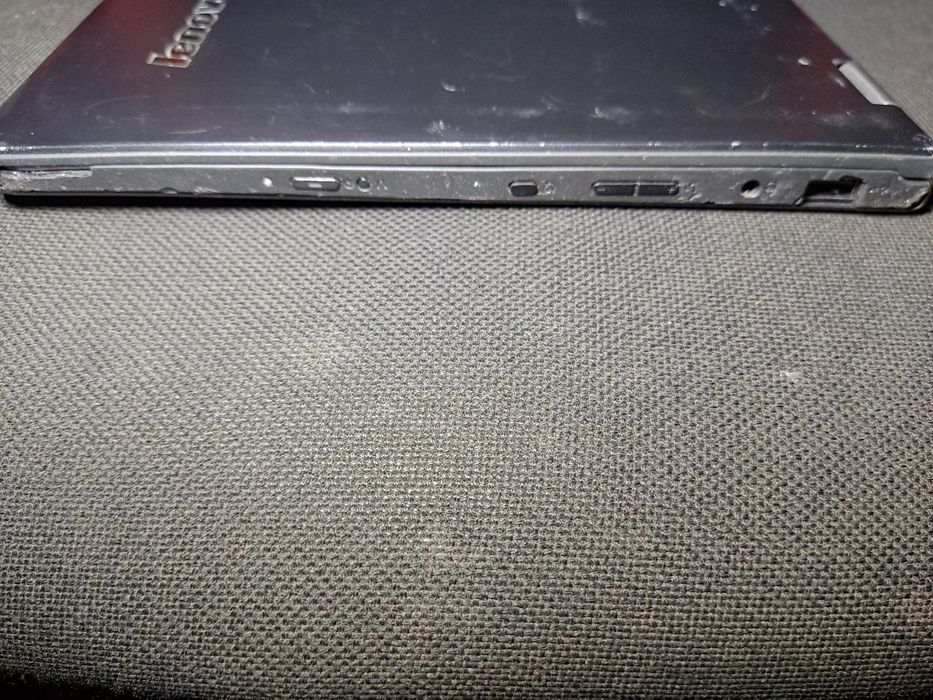 Сенсорний нетбук-планшет Lenovo yoga 2 11